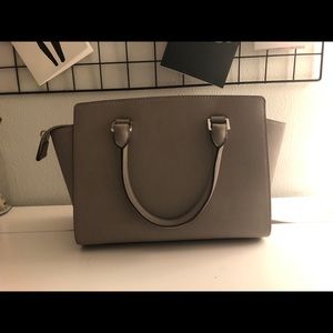 Micheal Kors Selma Saffiano Leather Medium Satchel